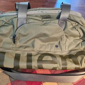 lululemon athletica Olive Green Overnight Duffle Bag W Straps